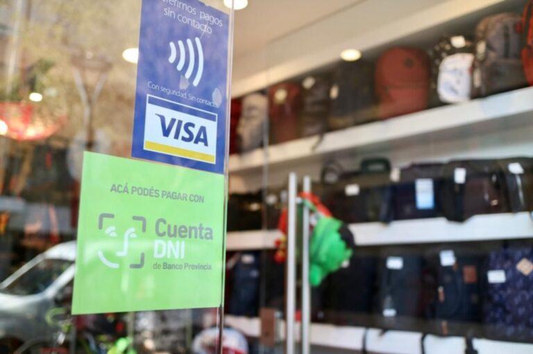 Triple jornada de reintegros para compras con Cuenta DNI