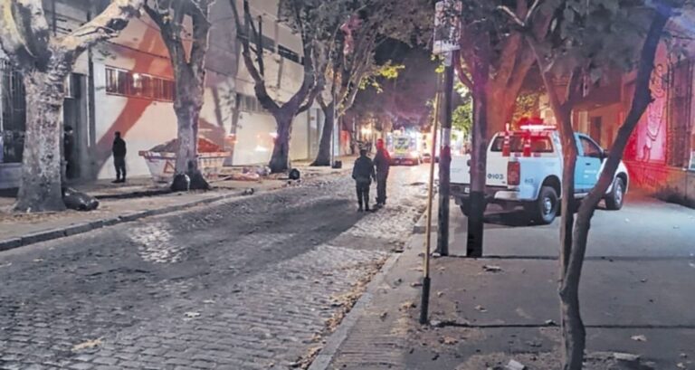 50 abuelos fueron evacuados mientras se quemaba el depósito de Bagó