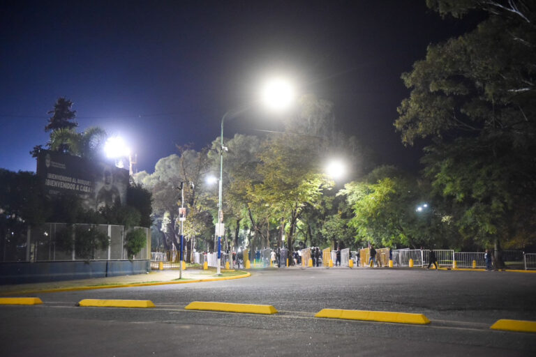 Luces LED en el Paseo del Bosque mejorara el ingreso a los estadios