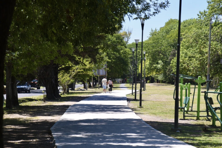 Los nuevos senderos de hormigón para peatones y ciclistas