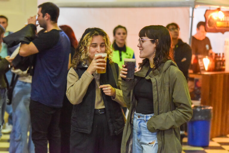 Festival cervecero con shows en vivo, y recorridas culturales