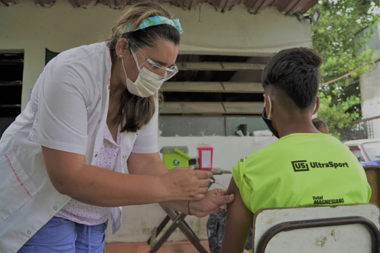 Controles médicos gratuitos para niños y jóvenes de La Plata