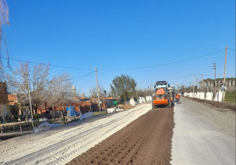 Pusimos en marcha una repavimentación estratégica en Arana