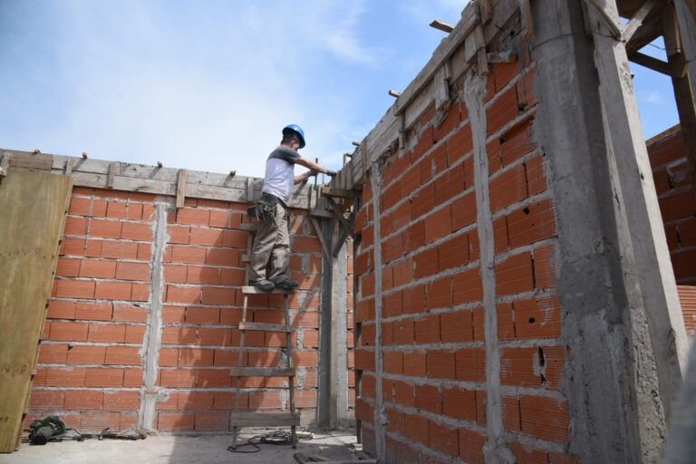 Ya 1200 construcciones desde la creación de los permisos de obra exprés