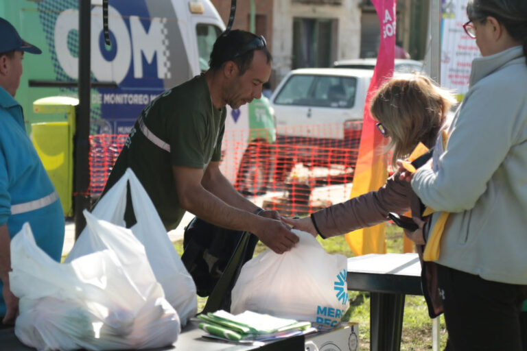 ‘Barrio x Barrio’ estuvo en Tolosa y recibió a cientos de vecinos