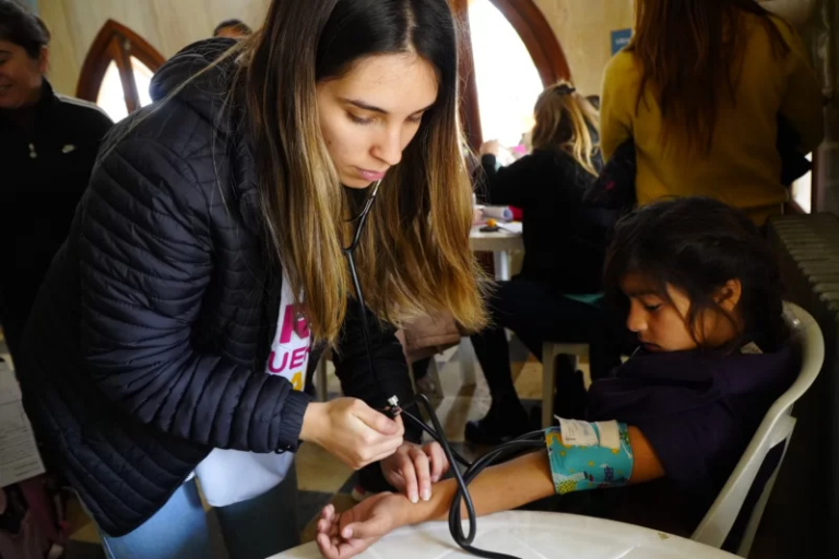 Chequeos médicos en clubes de La Plata durante toda la semana