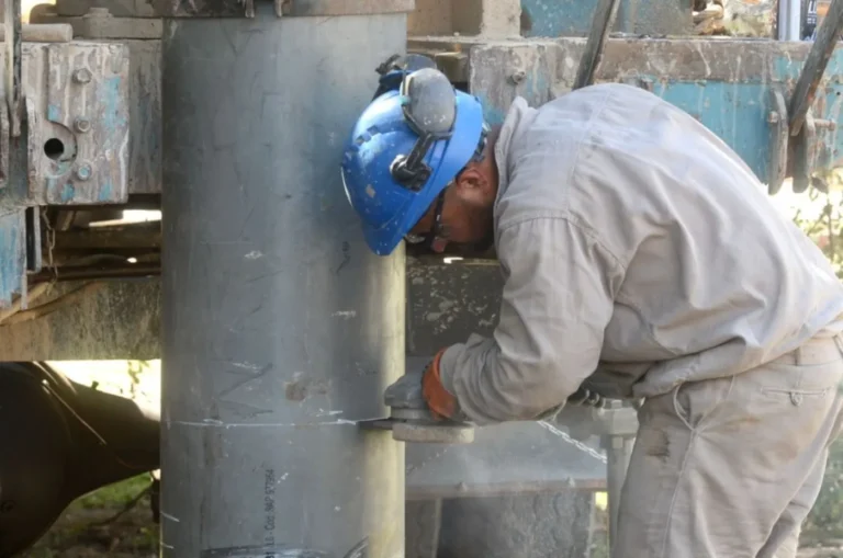 importantes zonas de La Plata continúan sin agua tras el temporal