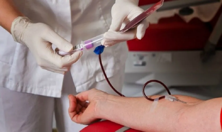 Organizan colecta de sangre en la Facultad de Económicas de La Plata