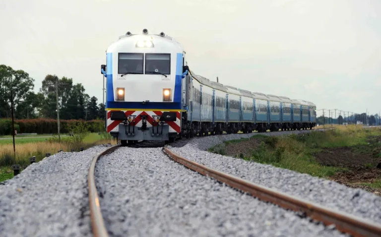 Venta de pasajes de larga distancia : Tren Roca para agosto