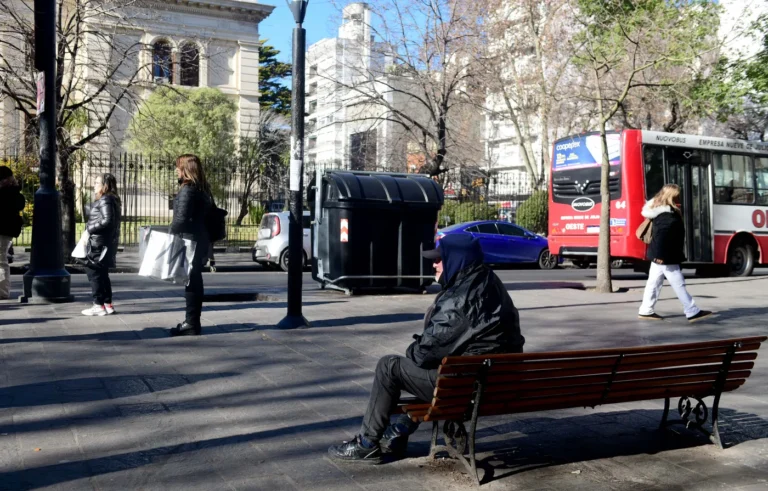 Cesó el alerta por viento en La Plata y la temperatura empieza a subir en las vísperas de la primavera