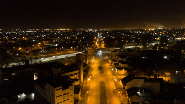 La Municipalidad de La Plata cambiará casi 120.000 luces LED en toda la ciudad